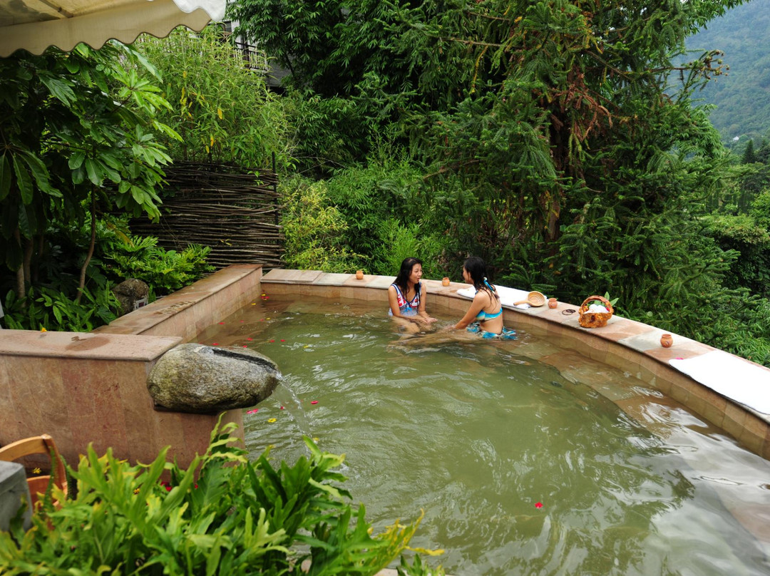 腾冲玉温泉酒店主图