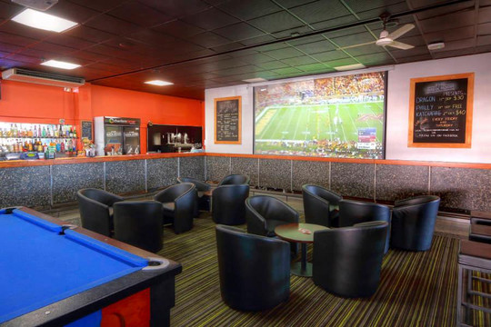 Chardon's Corner Hotel