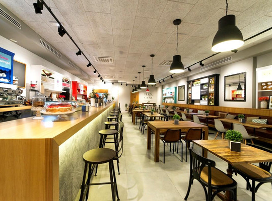 Bagues餐馆和美食-Plaza Goya