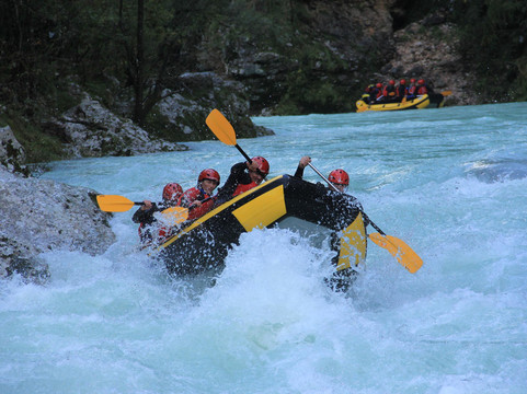 River Rafter-博韦茨必去景点