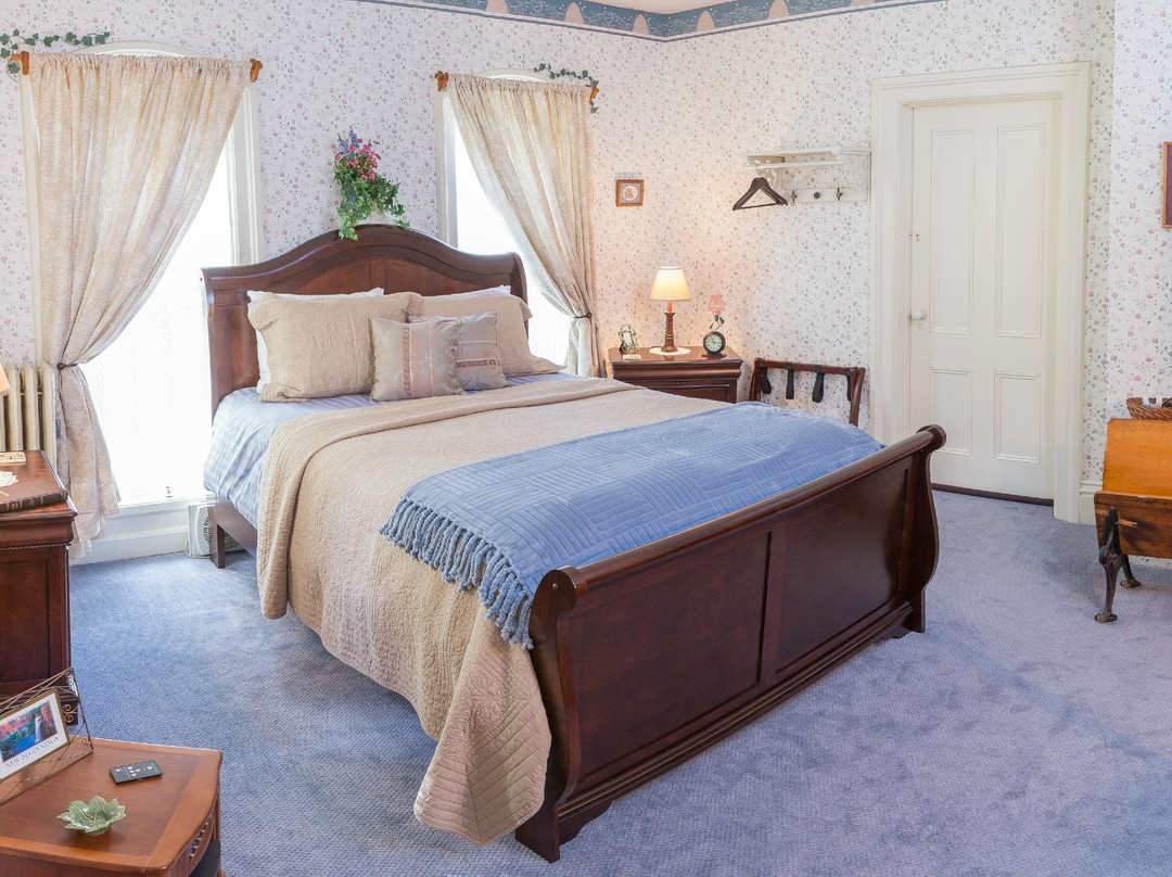 H.C. Myrtle House主图