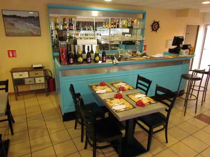 Bressolles餐馆和美食-Crêperie Le Bouchon Breton