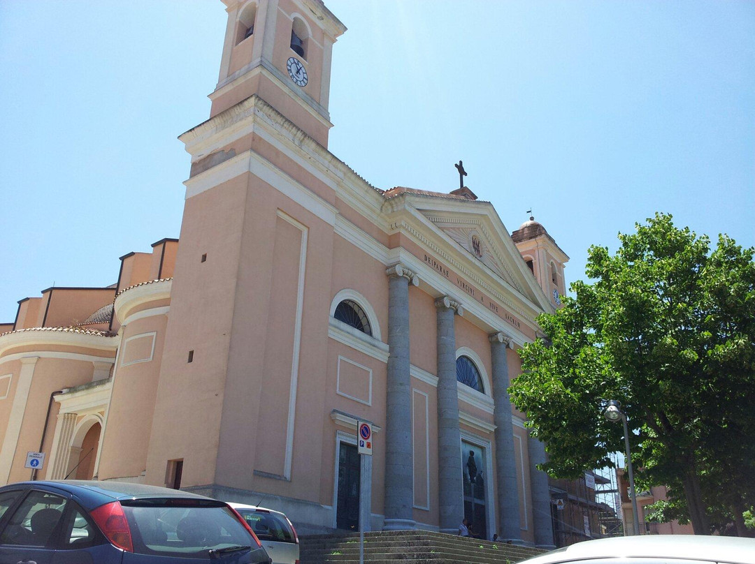 Cattedrale di Santa Maria della Neve-Nuoro必去景点