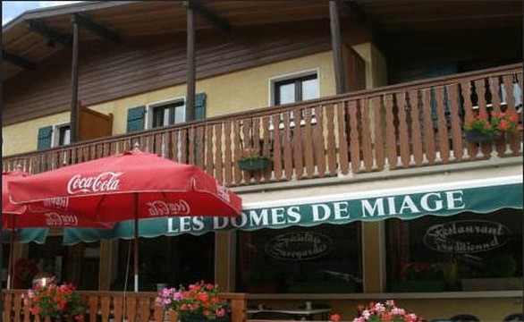 Les Domes de Miage
