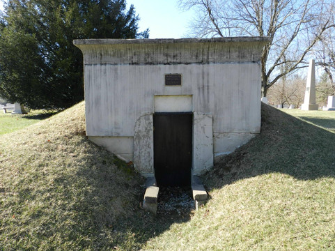Zachary Taylor National Cemetery-路易斯维尔必去景点
