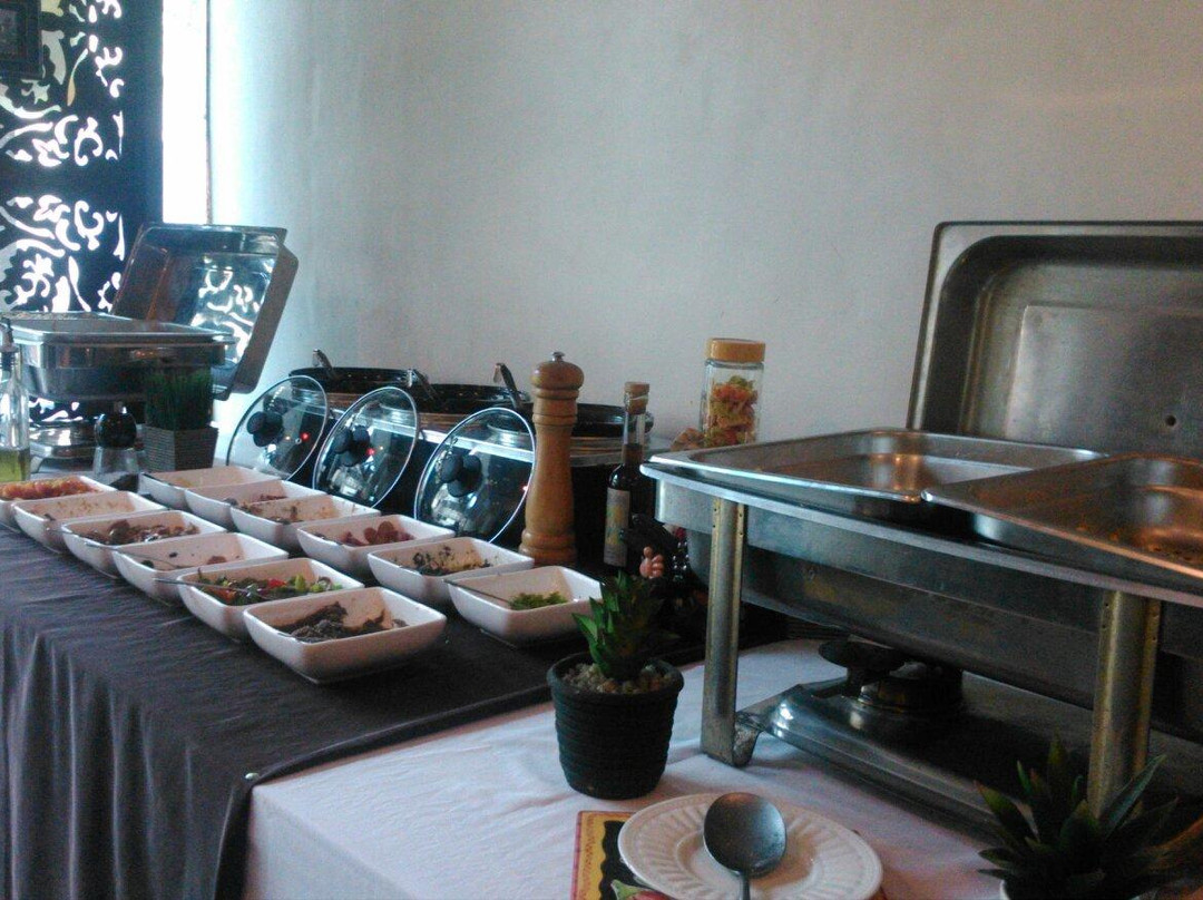 Afrique's Gourmet Pizza