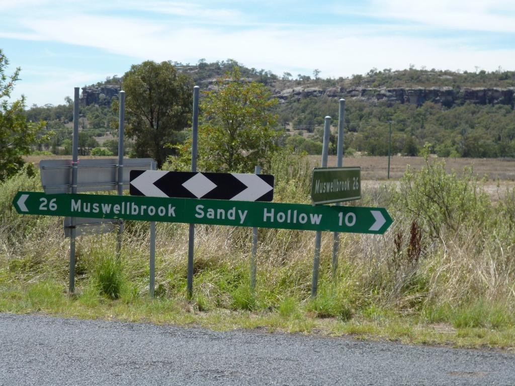 David Mahony Art Gallery-Sandy Hollow必去景点