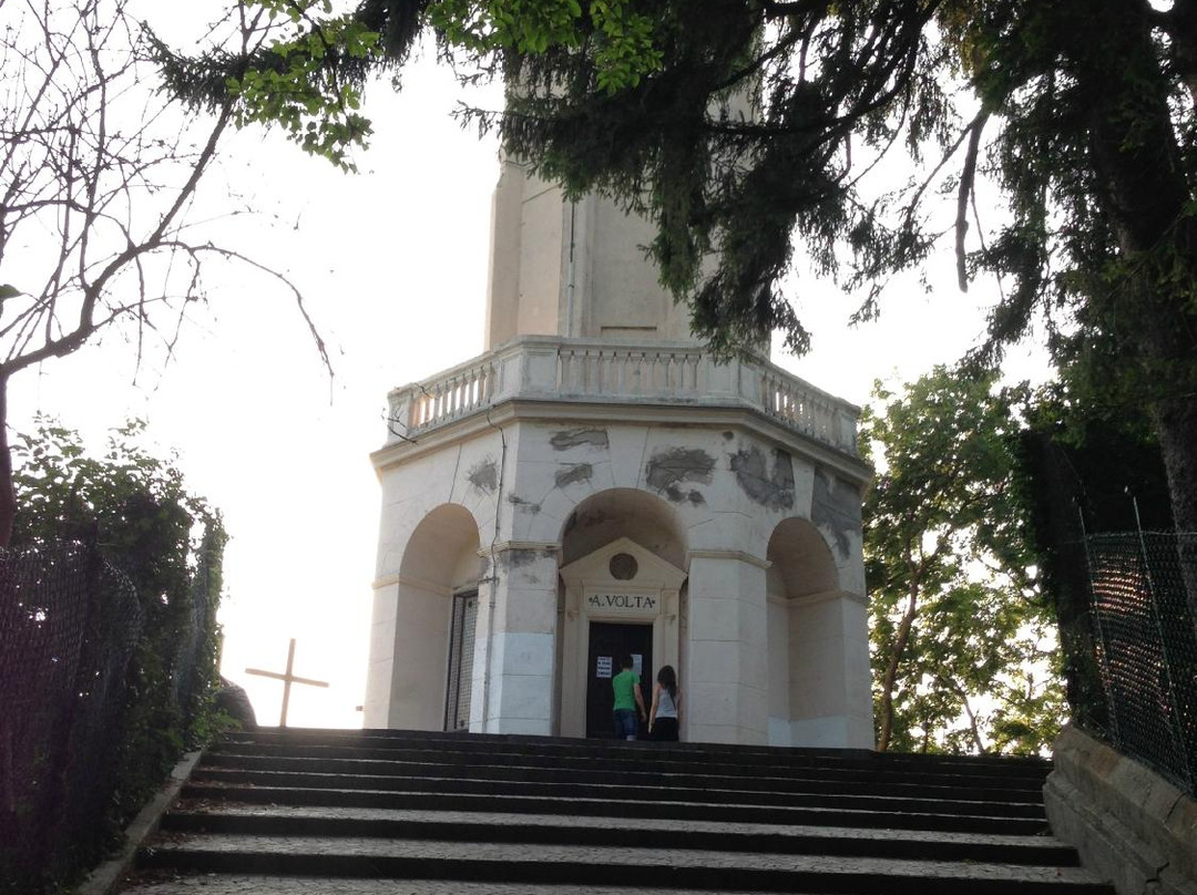 Faro voltiano景点图片