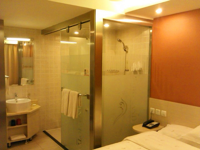 曲靖云上四季连锁酒店龙潭公园店 主图