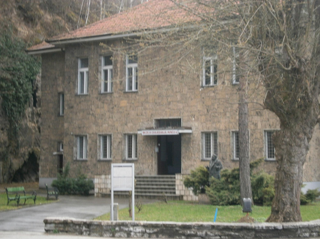AVNOJ Museum景点图片