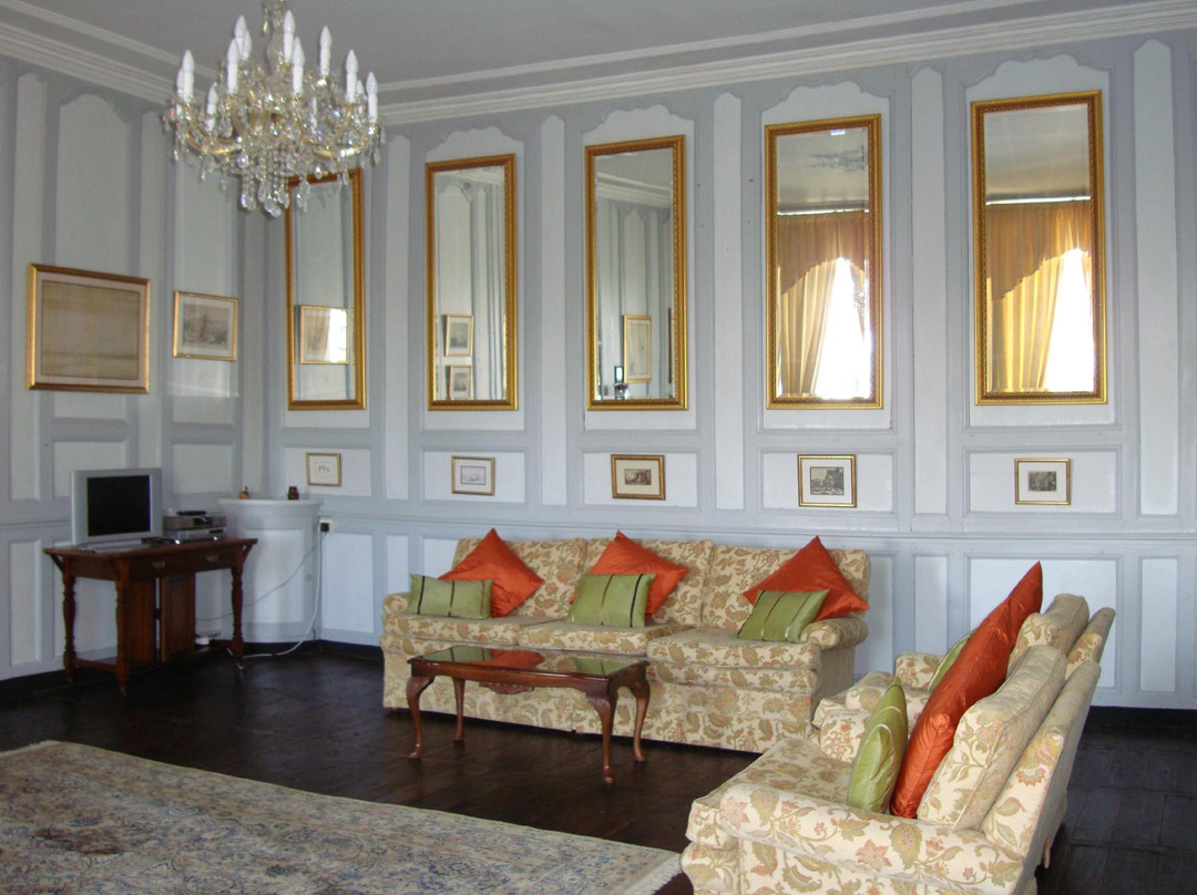 Chateau L'Age Baston主图