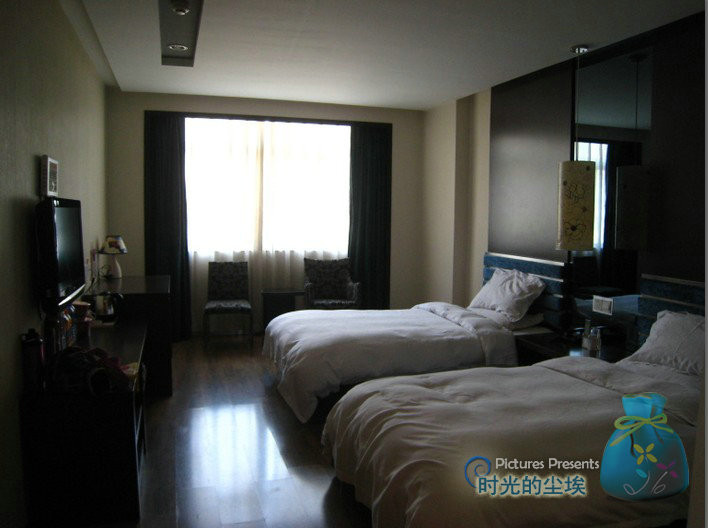 安庆V6连锁酒店水晶店主图