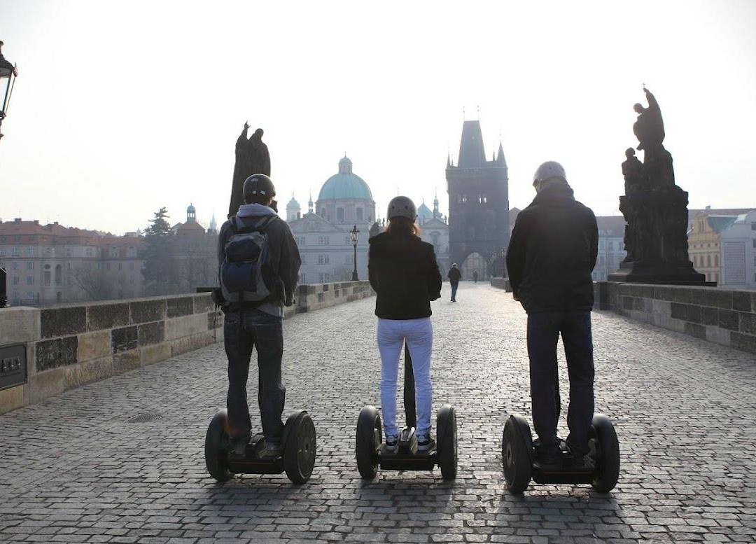 Yellow Zebra Segways & Bikes景点图片