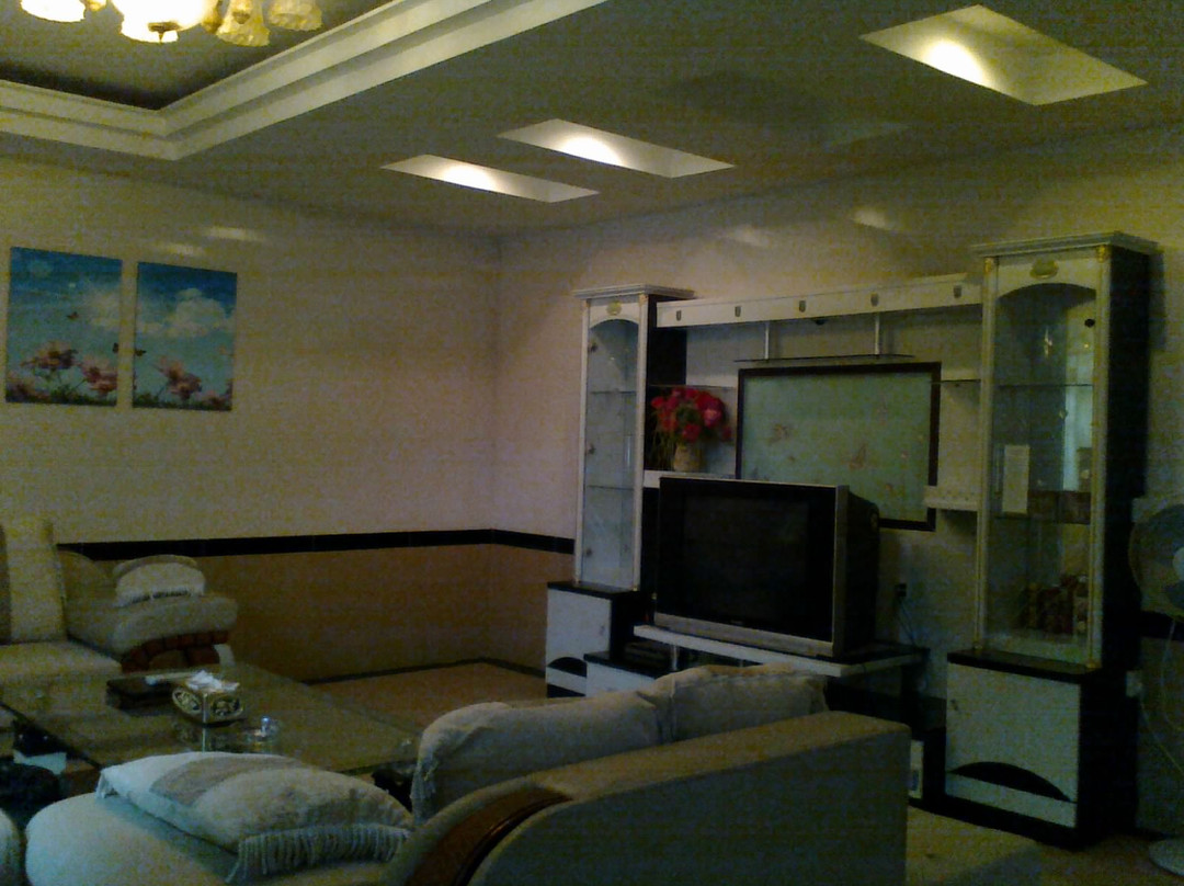 五星花园酒店主图