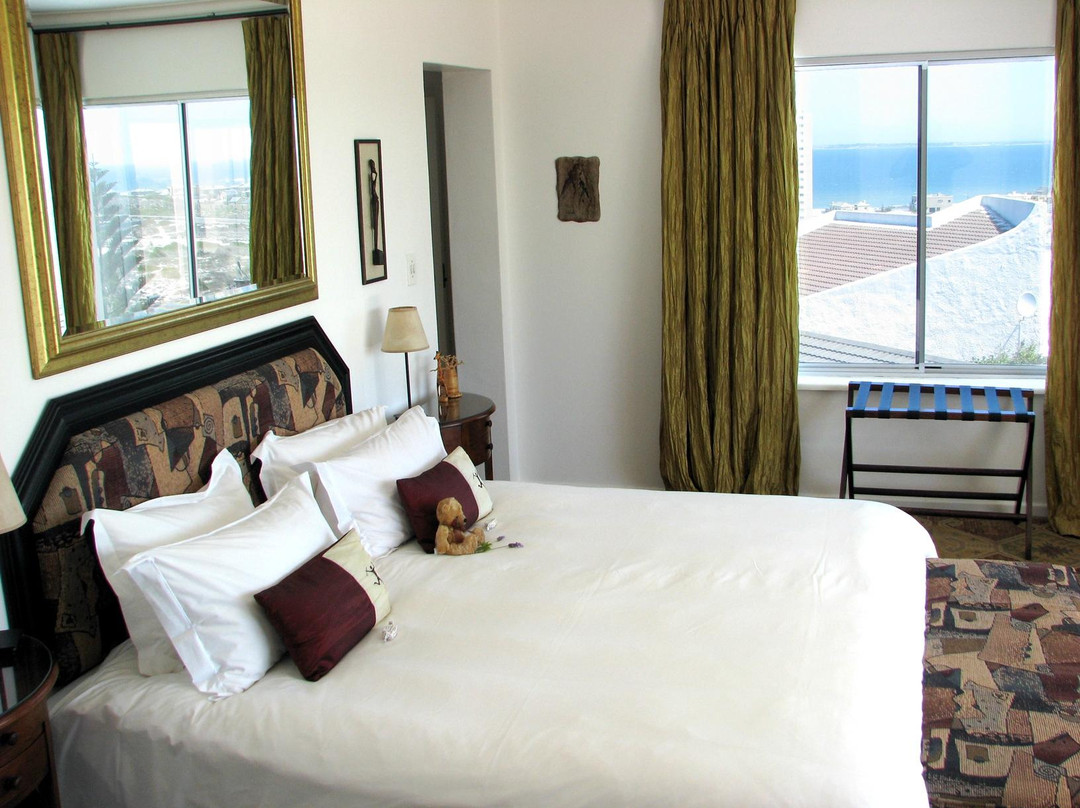 Bloubergstrand Sunset Lodge