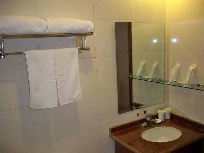 格林豪泰天津华苑科园商务酒店主图