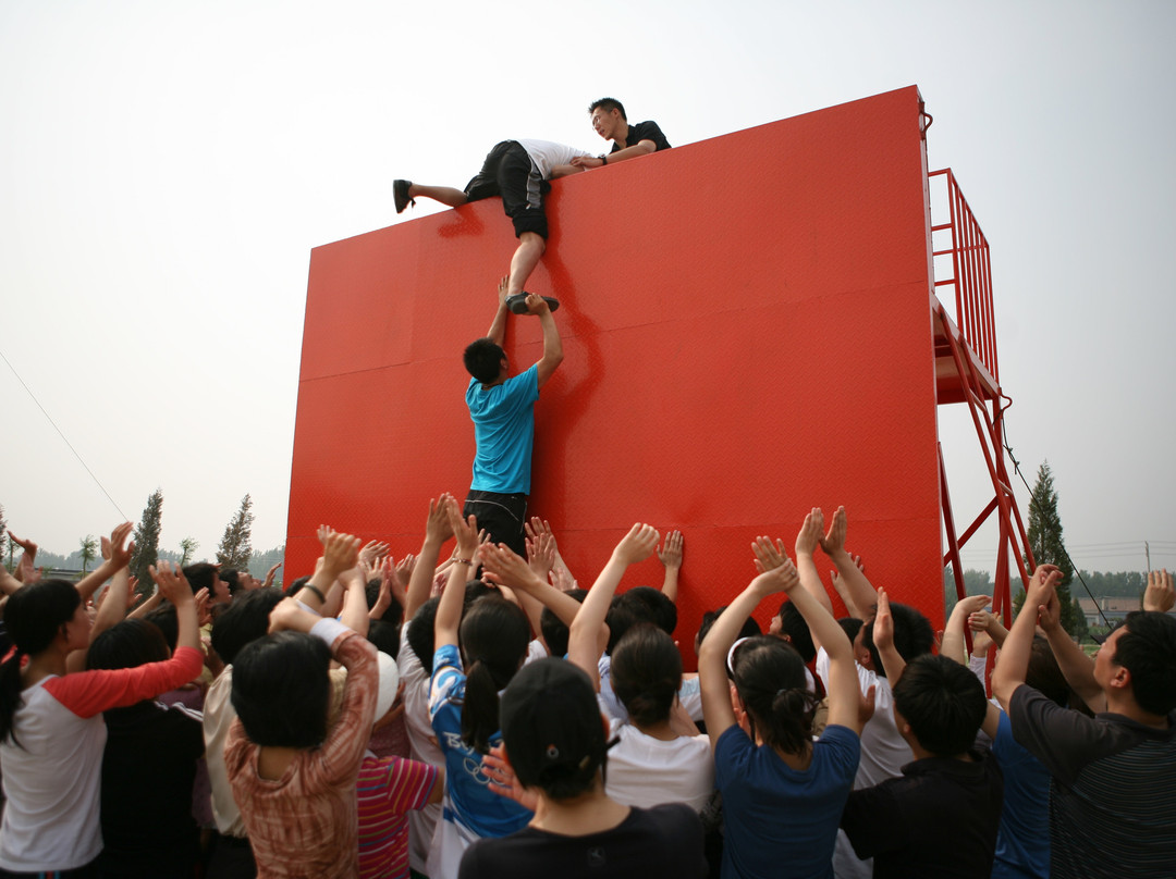 京东第一温泉度假村主图