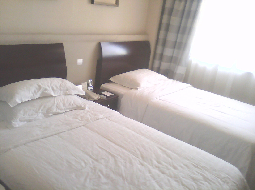 维也纳国际酒店(天津滨海新区塘沽地铁站店)主图