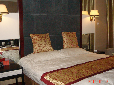 鑫鑫帝王商务酒店主图