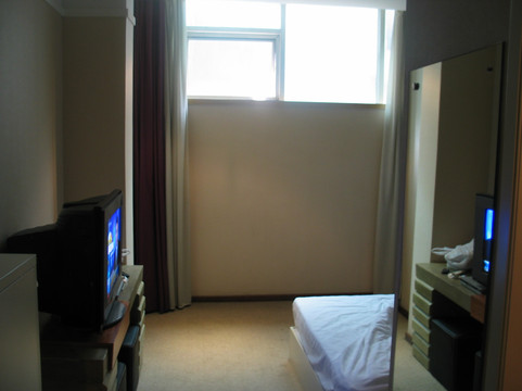 骏年商务酒店主图