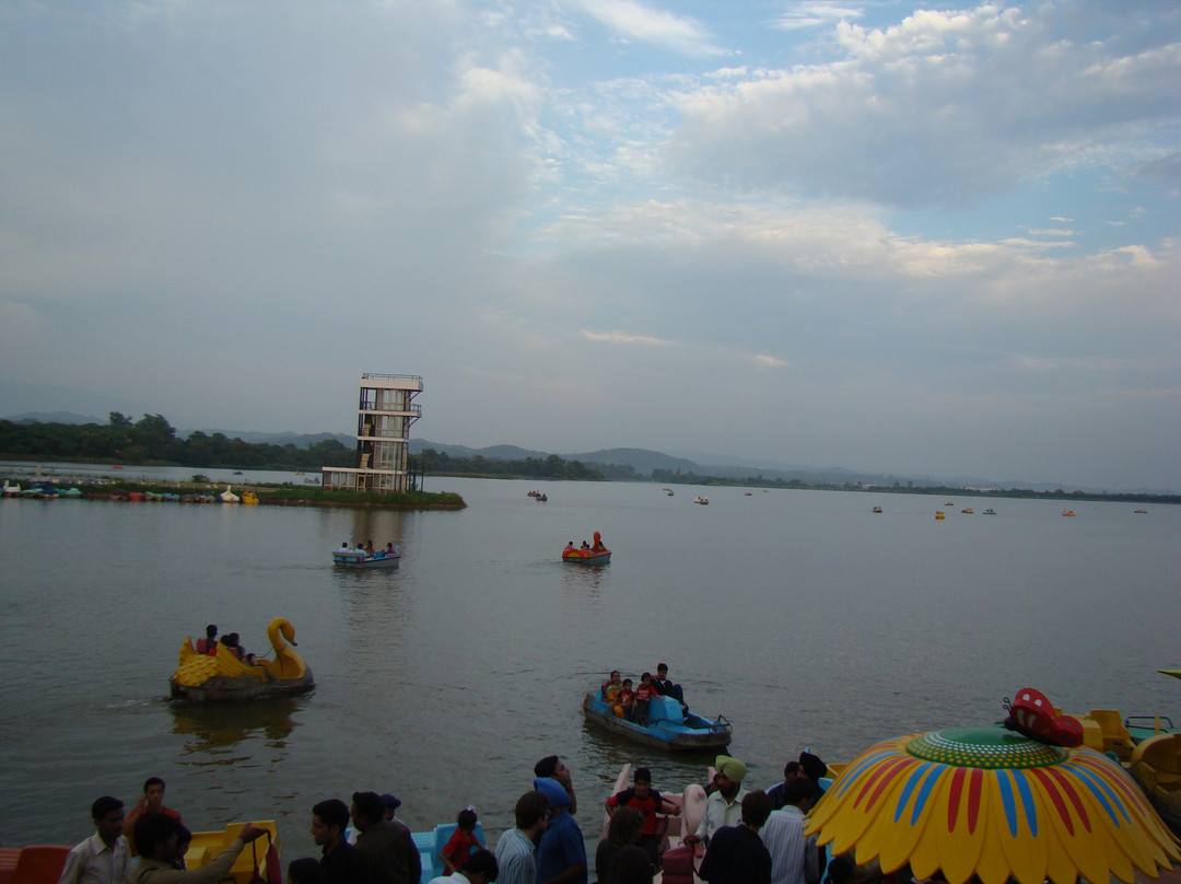 Sukhna Lake景点图片