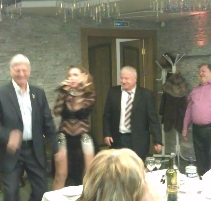 Akademgorodok餐馆和美食-Dom Uchenyh