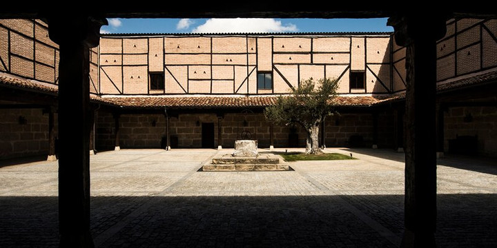 Bodega Viña Arnáiz-Haza必去景点