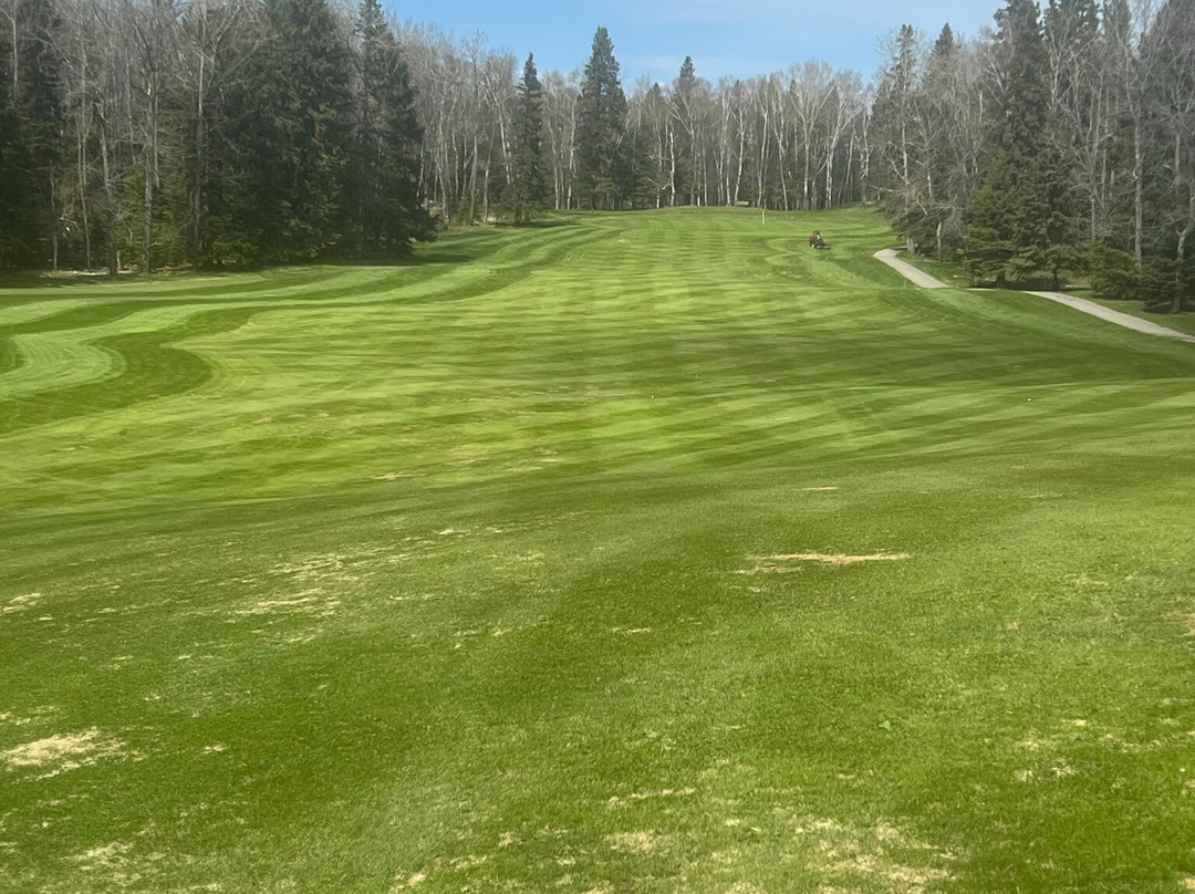 Golf At Elk Ridge Resort景点图片