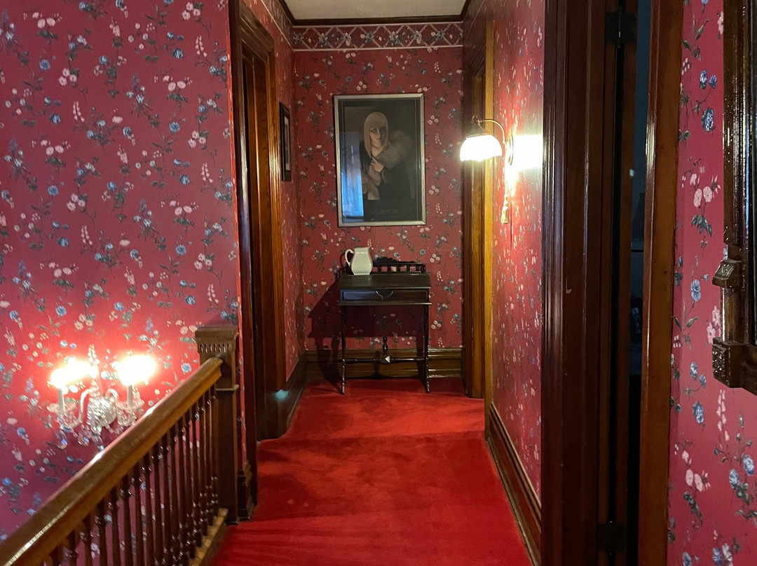 The Golden Oak Inn Bed & Breakfast主图