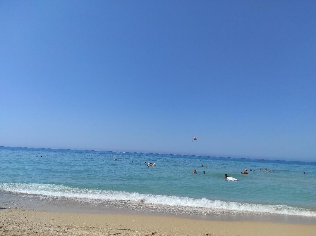 Loutsa Beach-Loutsa必去景点