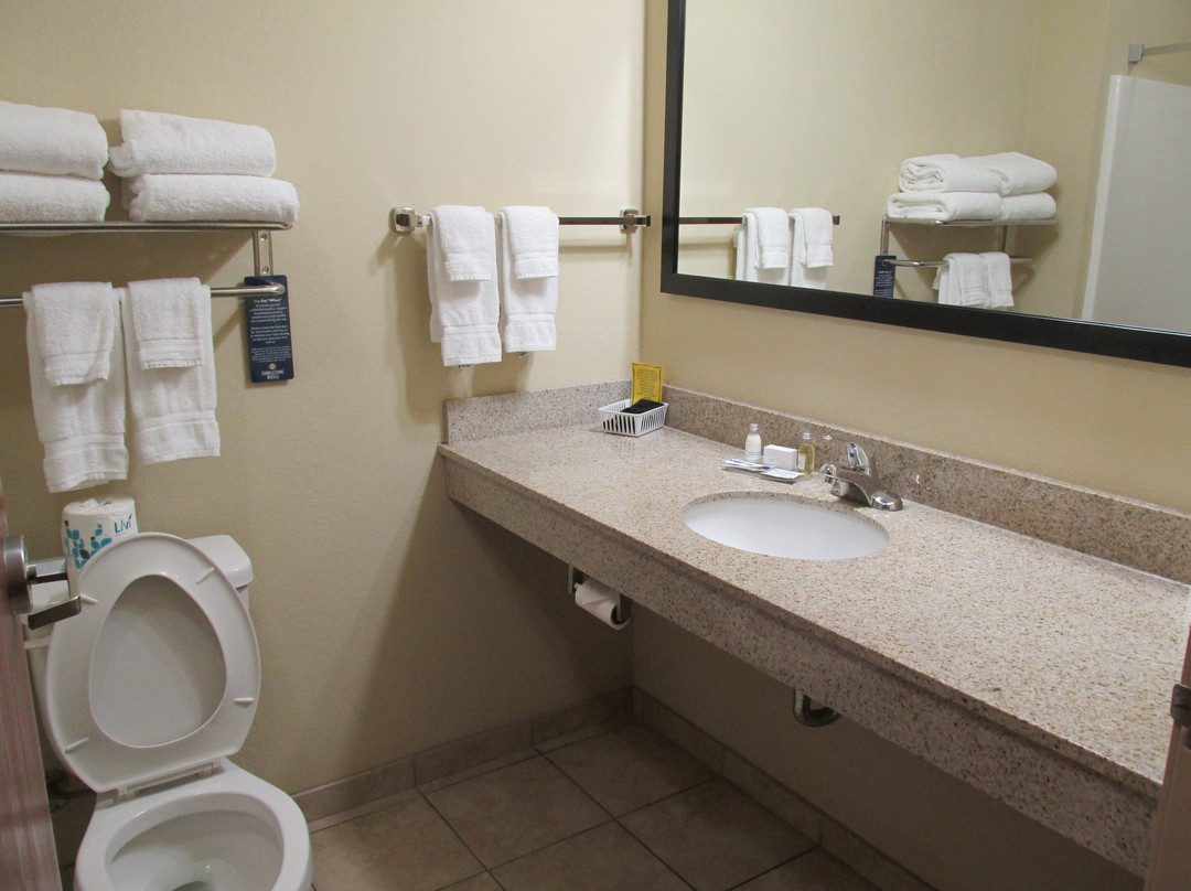 Amerivu Inn & Suites - Crookston主图