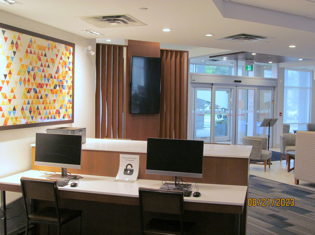 Holiday Inn Express & Suites Brandon by IHG主图