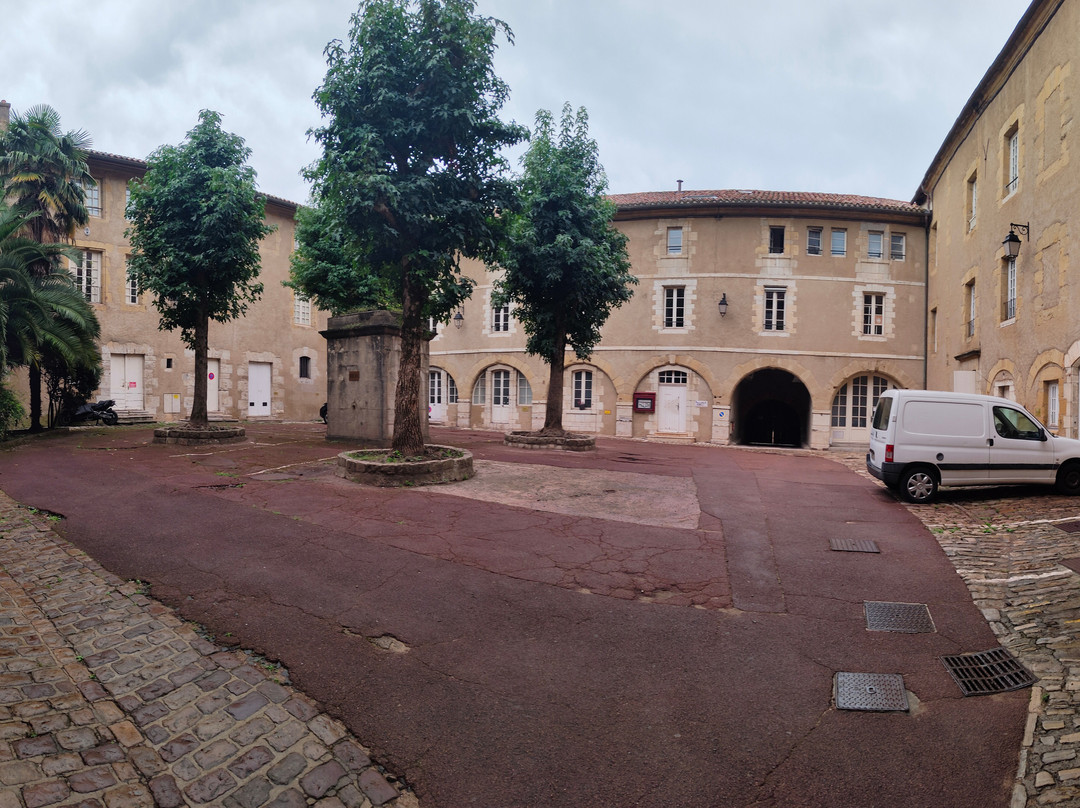 Château-Vieux景点图片