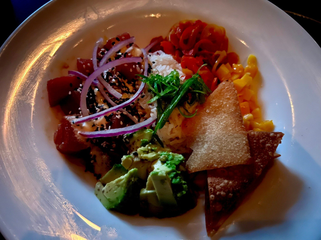 CMX CineBistro Waverly Place-卡瑞必去景点