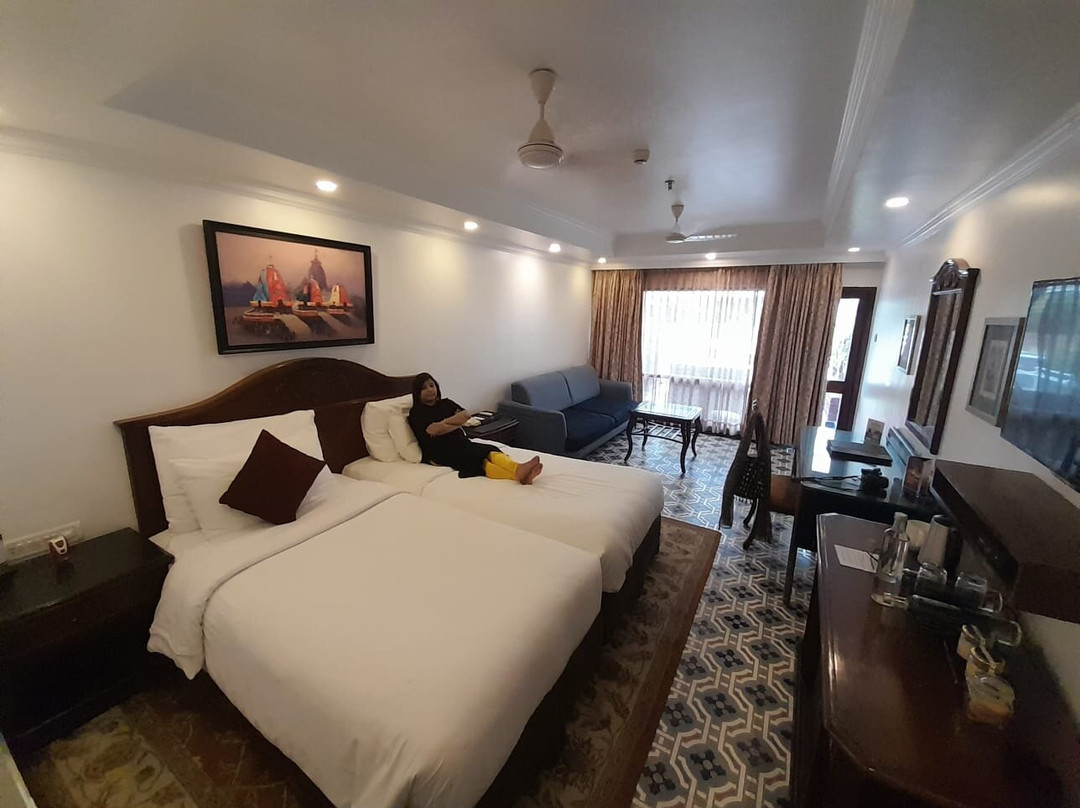 Mayfair Hotels & Resorts主图