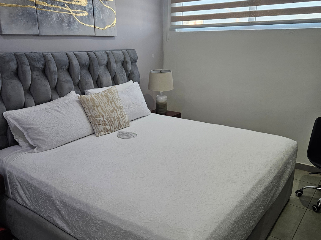 维多利亚城酒店主图