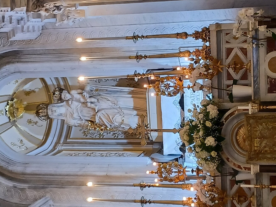 Basilica Madonna della Catena-Castiglione di Sicilia必去景点