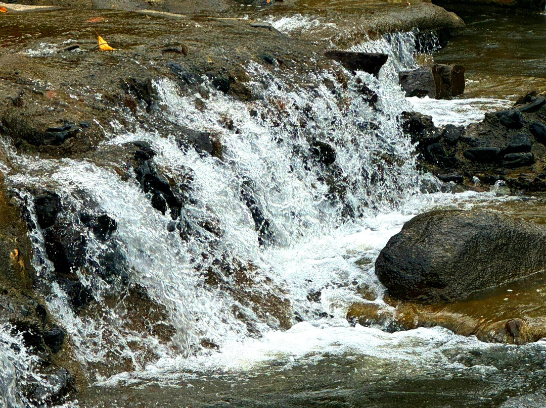 Yang Bay Waterfall-Khanh Vinh必去景点