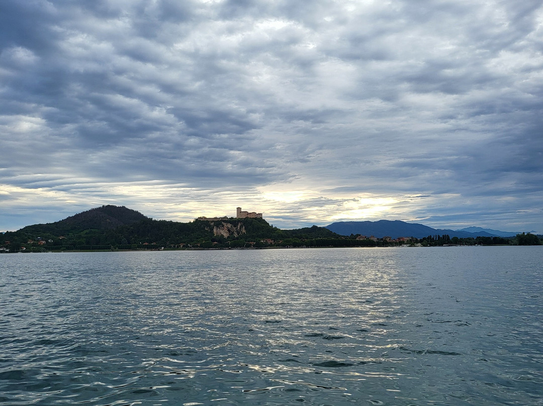 Arona Prestige Apartments主图