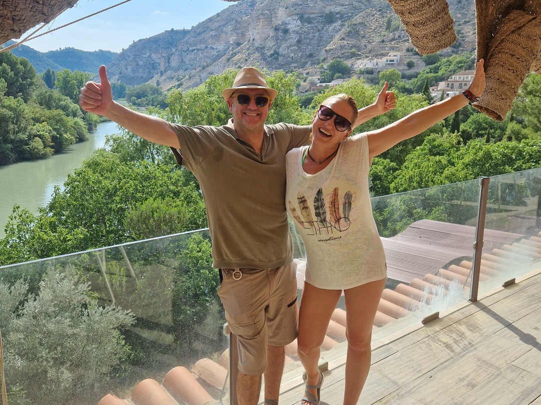 Hostal Avenjucar主图