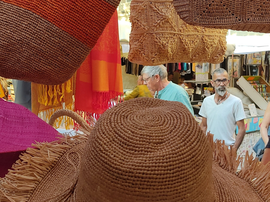 Uzes Market-泽斯必去景点