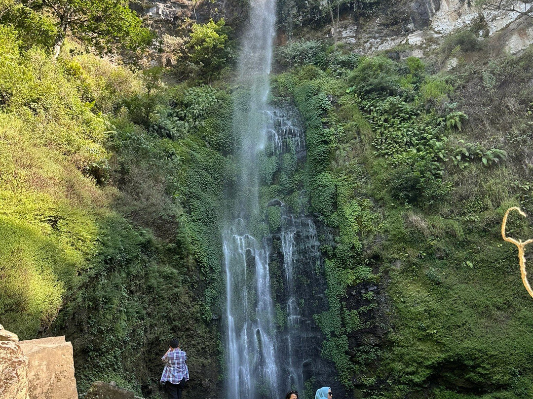 Coban Rondo Waterfall-巴图必去景点