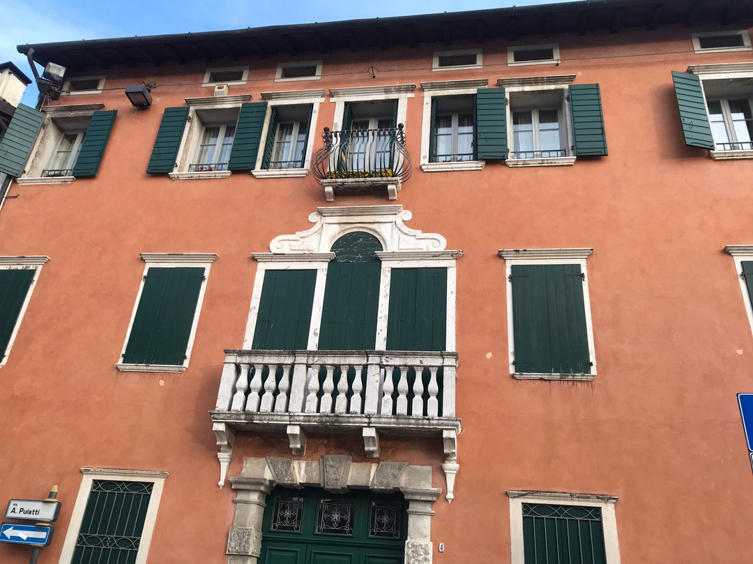 Palazzo Ovio-Gobbi-萨奇莱必去景点