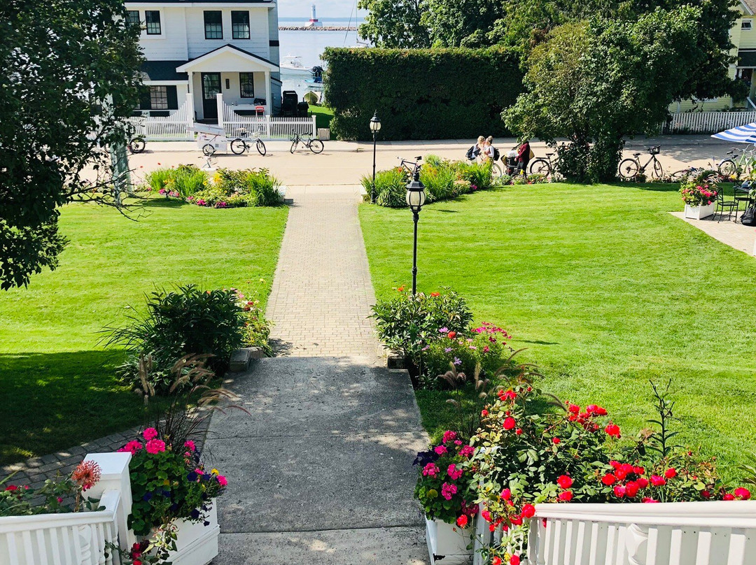 Harbour View inn主图