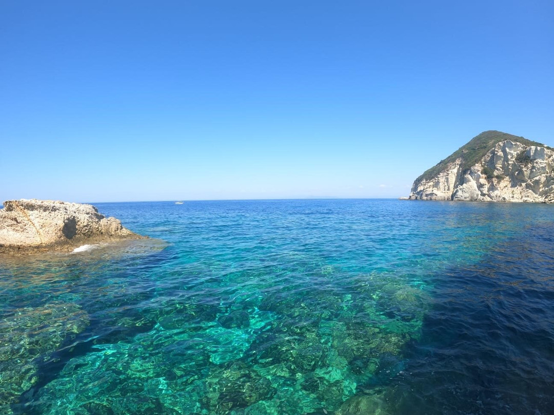 Cala Cavone景点图片