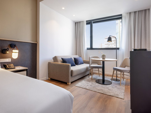 Hotel Málaga Alameda Centro Affiliated By Meliá主图