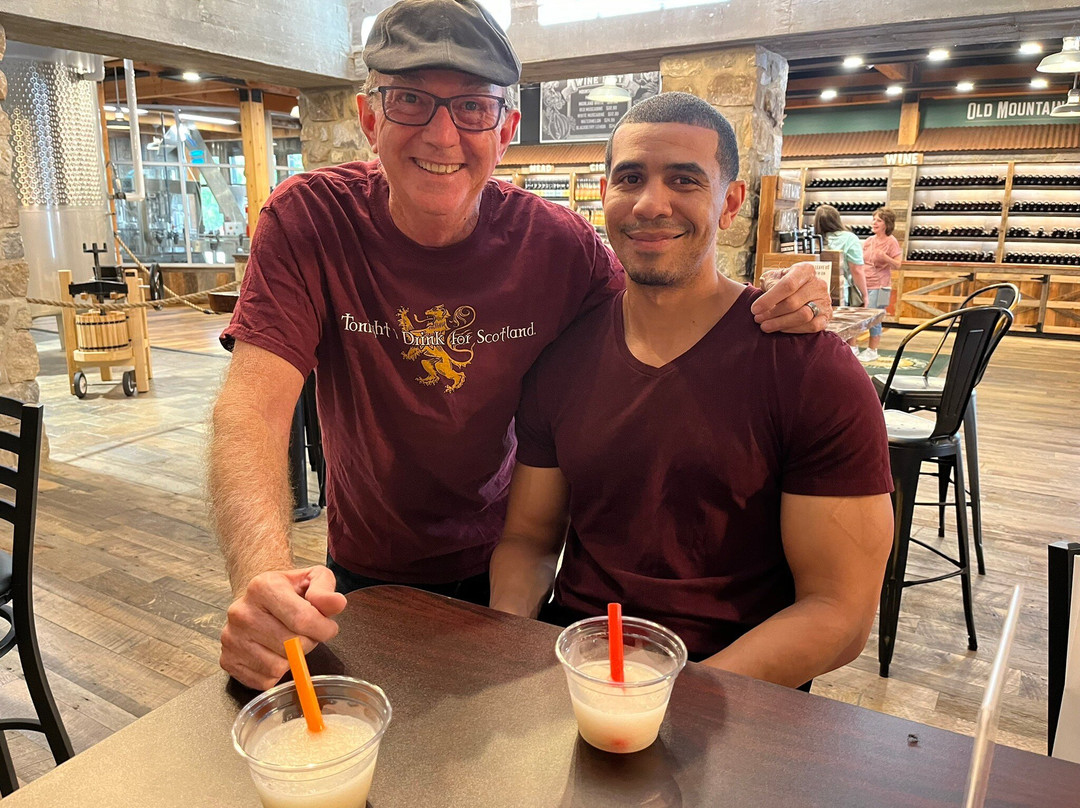 Old Mountain Wine Company-盖林柏格必去景点