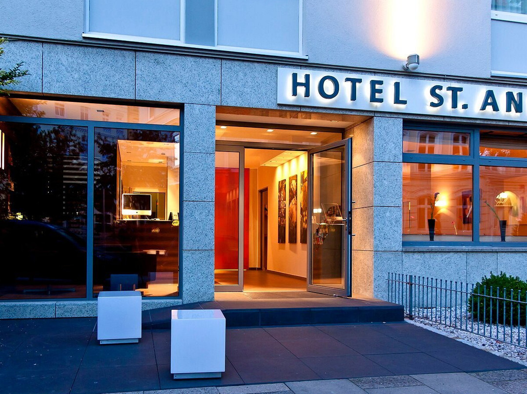 圣安纳酒店主图