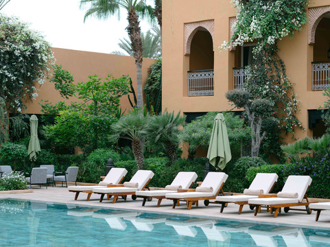 堤基达高尔夫宫殿酒店主图