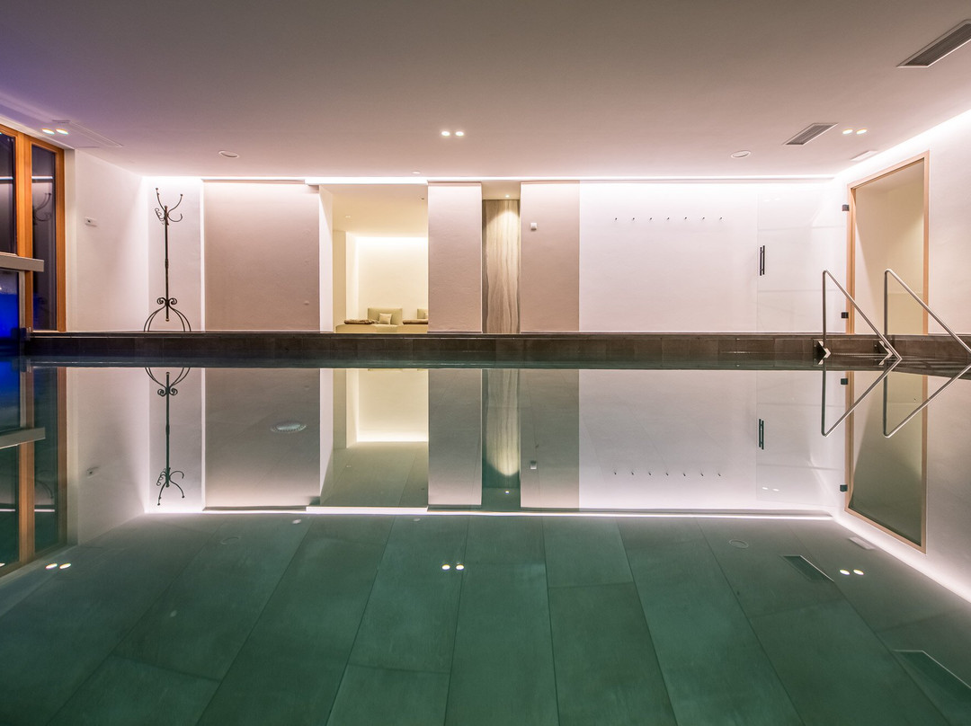 Hotel Kristall主图